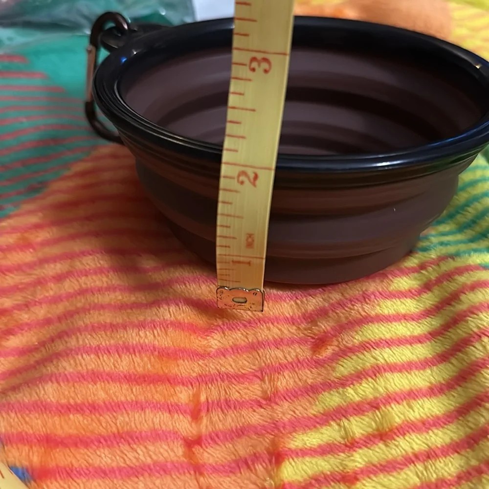 Clip On Collapsible Travel Water Bowl